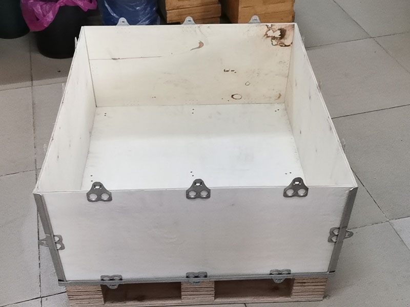 木箱